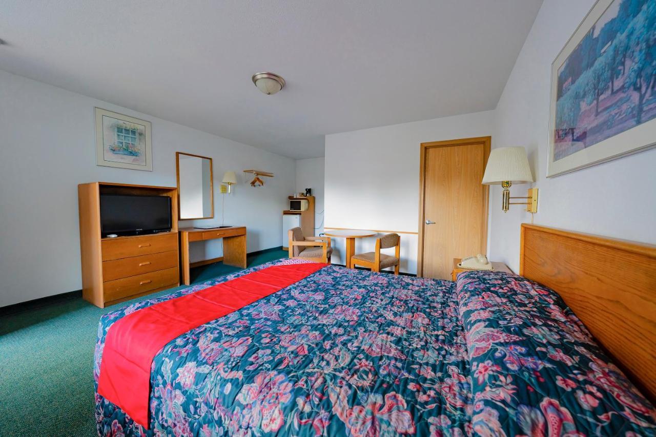 Oyo Riverside Inn John Day Or Buitenkant foto